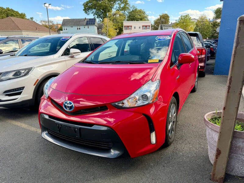 2016 Toyota Prius v