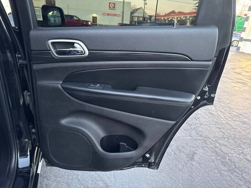 2019 Jeep Grand Cherokee Laredo