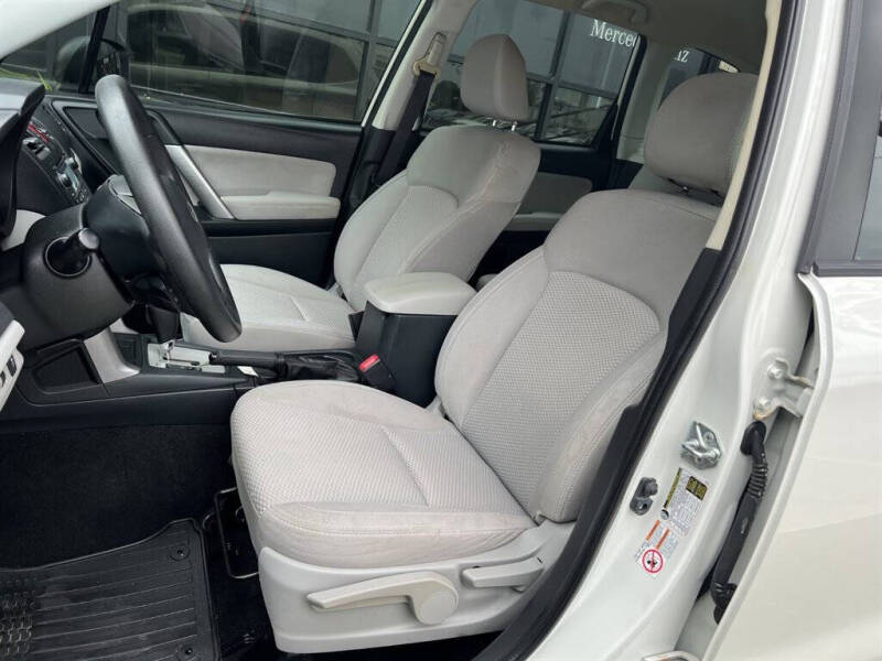 2015 Subaru Forester 2.5i