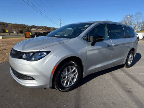 2026 Chrysler Voyager LX