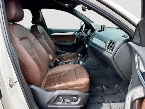 2017 Audi Q3 2.0T Premium