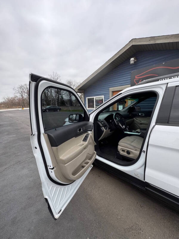 2015 Ford Explorer