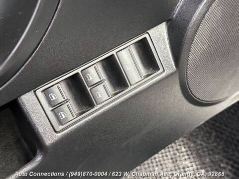 2010 Volkswagen New Beetle Convertible