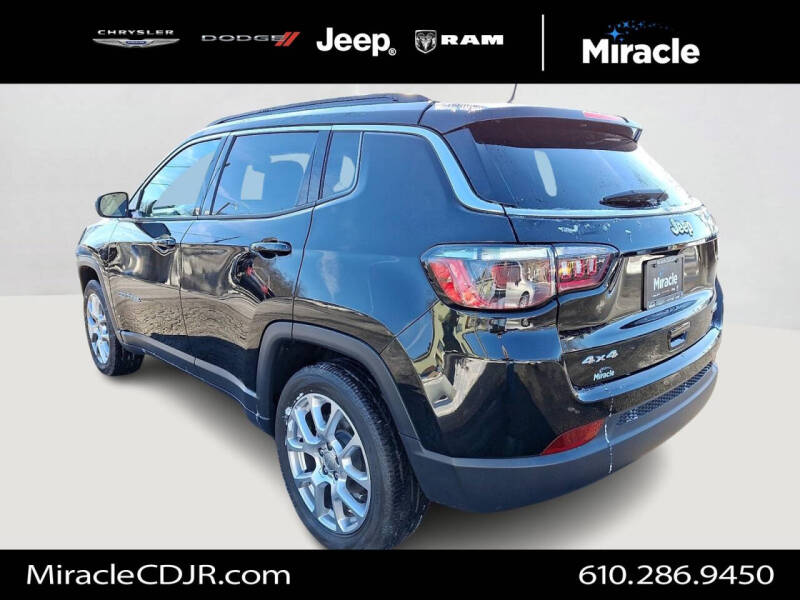 2023 Jeep Compass Latitude Lux