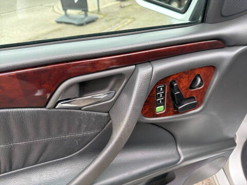 2000 Mercedes-Benz E-Class E 320 4MATIC