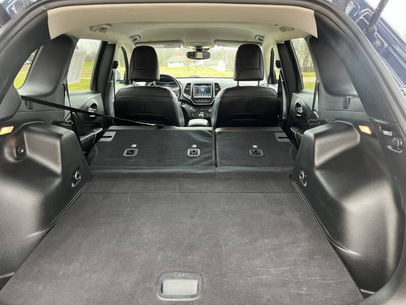 2021 Jeep Cherokee Latitude Lux