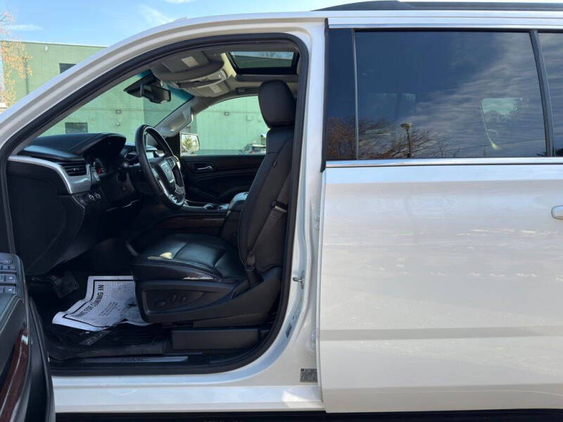 2017 GMC Yukon XL SLT