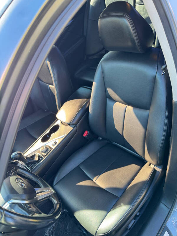 2017 Infiniti Q50 3.0T Signature Edition