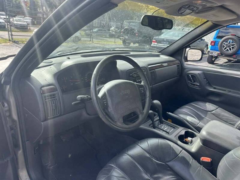 2000 Jeep Grand Cherokee Laredo