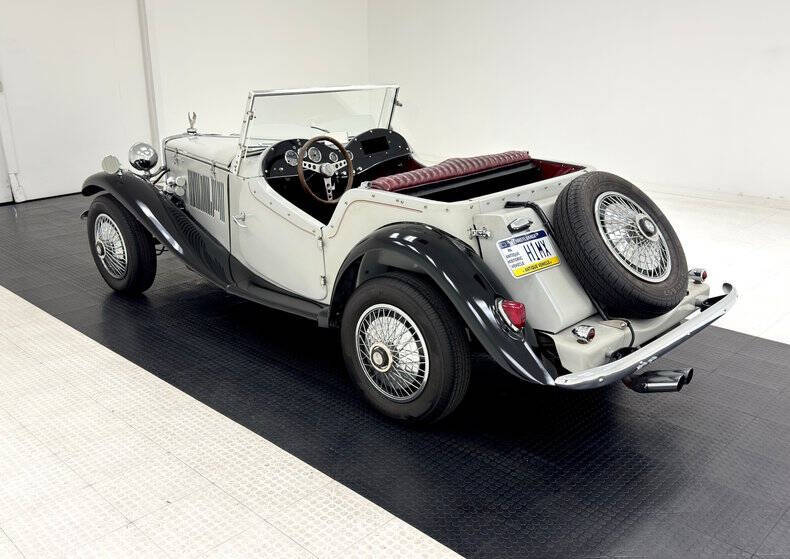 1981 MG TD