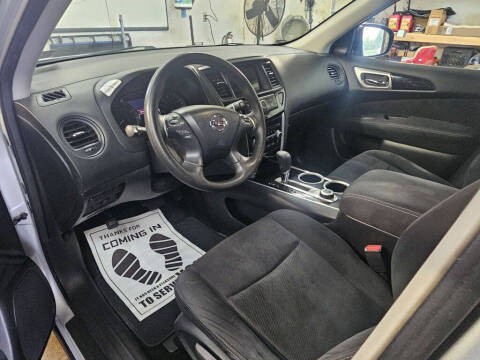 2014 Nissan Pathfinder S