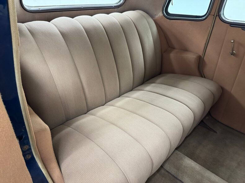 1936 Ford Deluxe