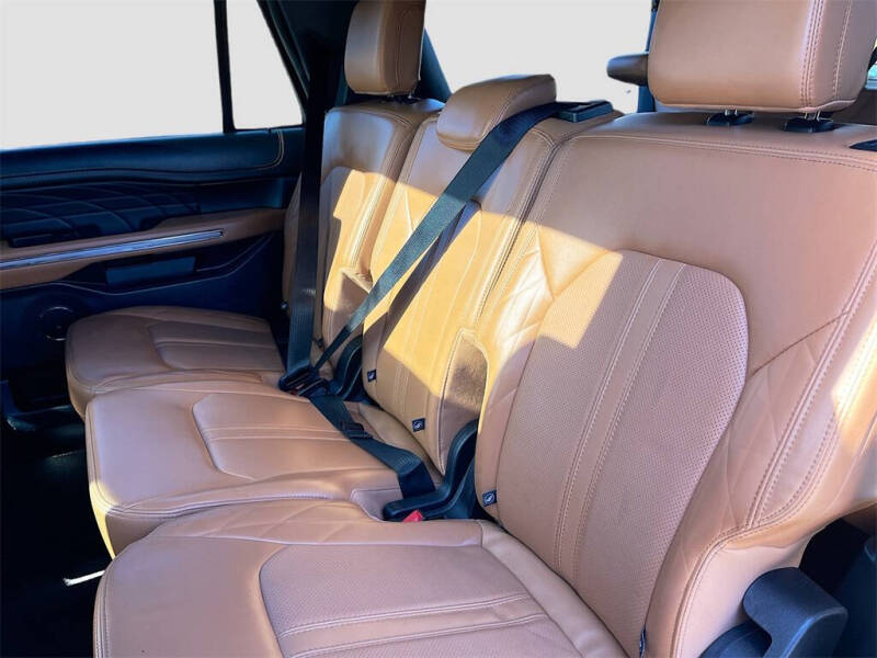 2022 Ford Expedition MAX Platinum