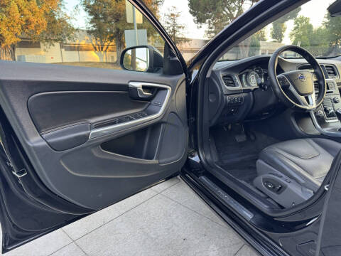 2015 Volvo V60 T5 Drive-E Premier