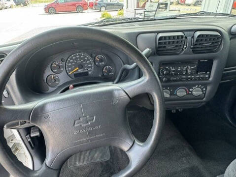 1998 Chevrolet S-10 LS