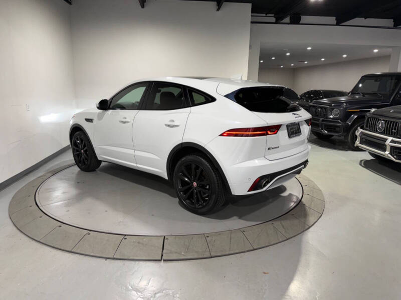 2019 Jaguar E-PACE P300 R-Dynamic SE