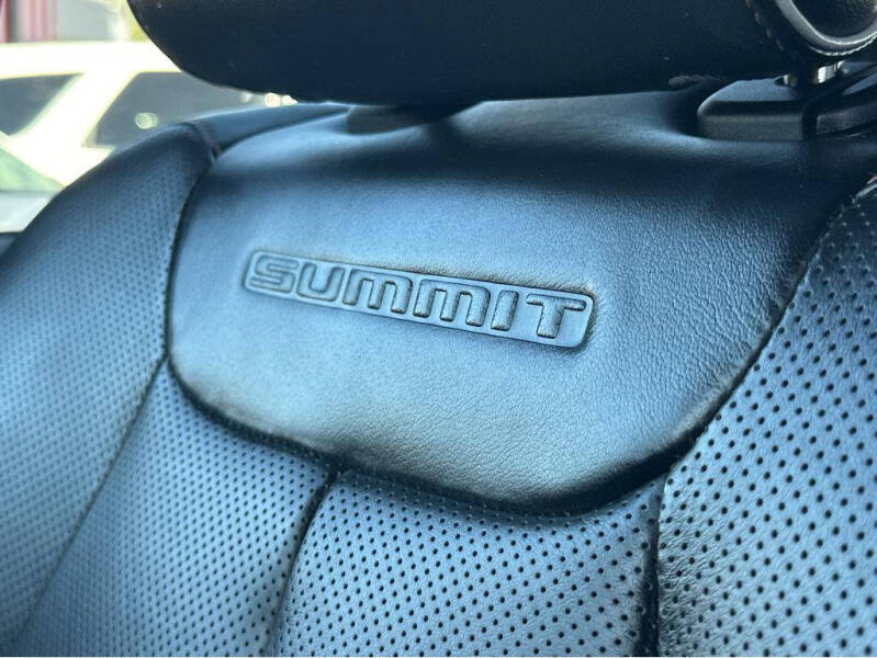 2022 Jeep Grand Cherokee