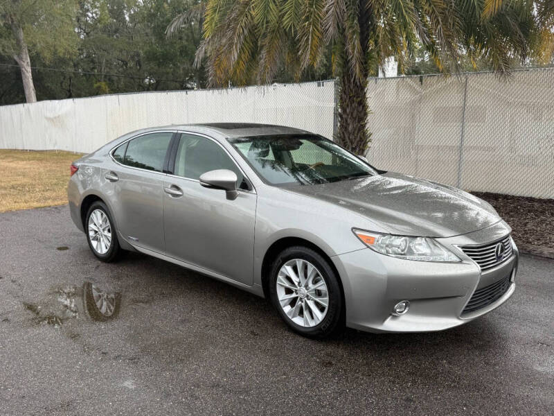 2015 Lexus ES 300h