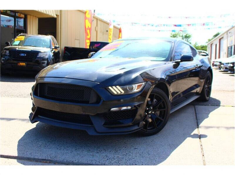 2017 Ford Mustang