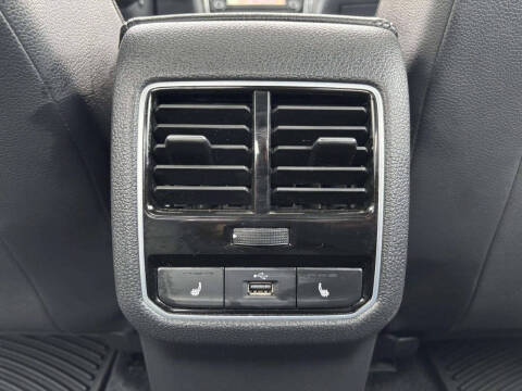 2018 Volkswagen Passat 2.0T SE