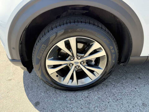 2020 Ford Explorer Platinum