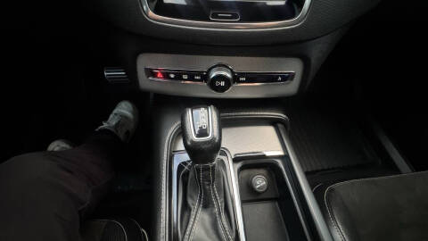 2018 Volvo XC90 T6 R-Design