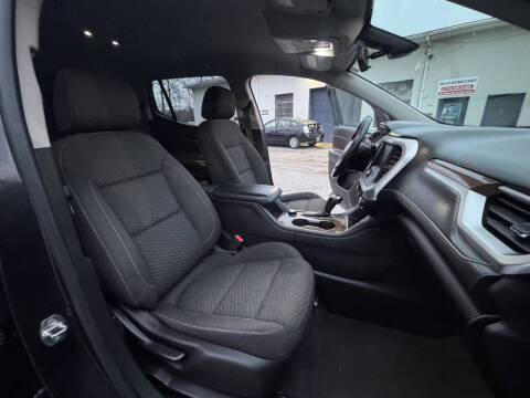 2017 GMC Acadia SLE-2