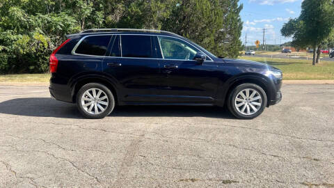 2016 Volvo XC90 T6 Momentum