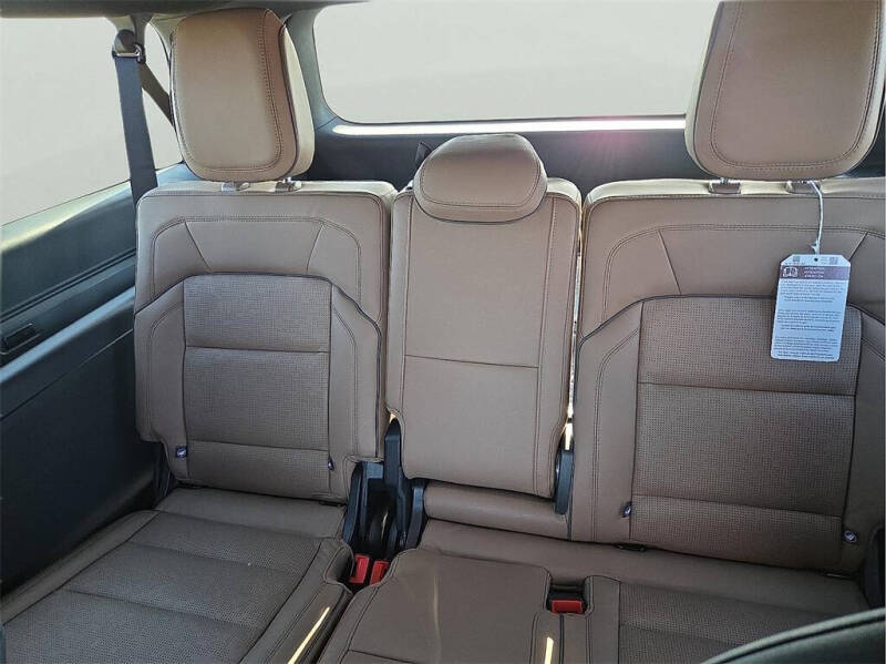 2025 Lincoln Navigator L Black Label