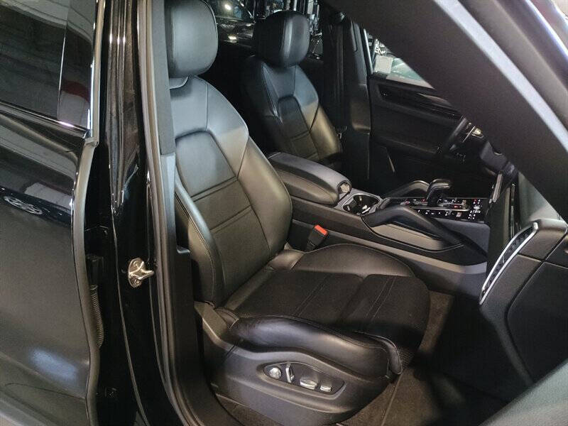 2019 Porsche Cayenne 70