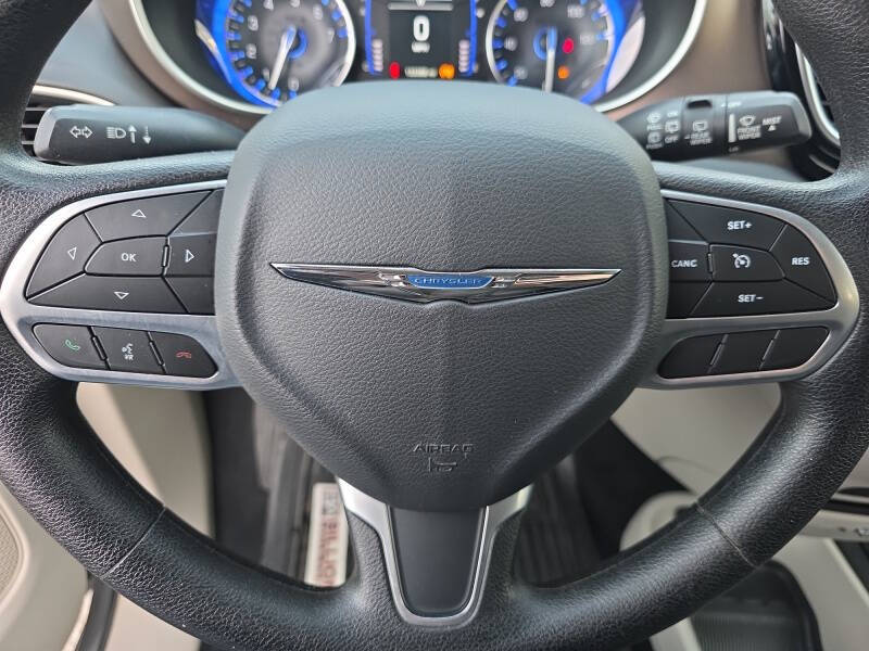 2020 Chrysler Voyager LXi