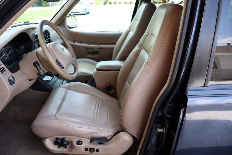 2000 Ford Explorer Eddie Bauer