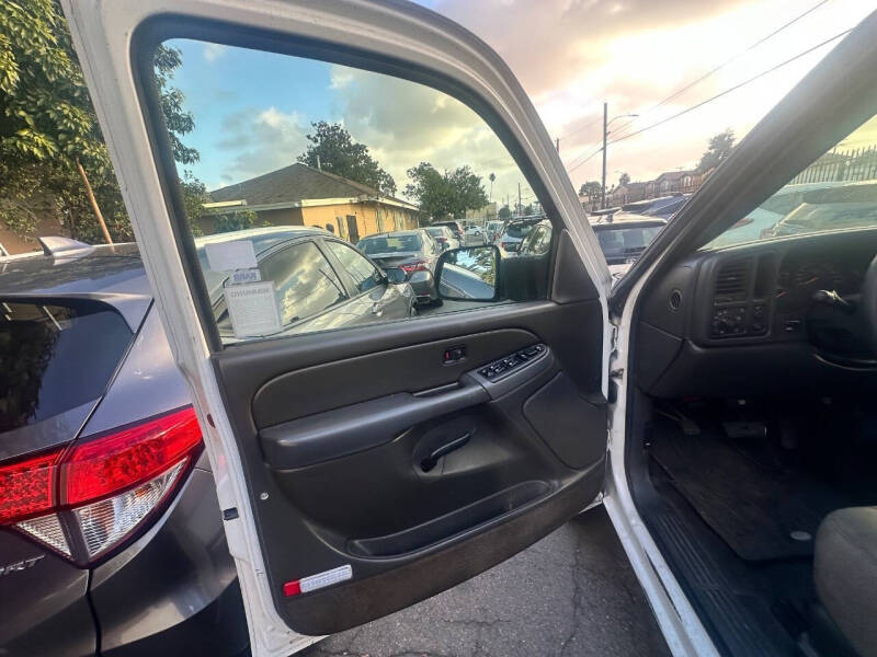 2005 GMC Sierra 3500 SLE