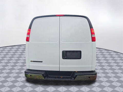 2025 Chevrolet Express 2500