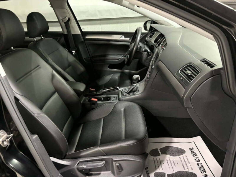 2017 Volkswagen Golf