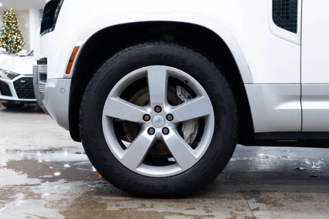 2023 Land Rover Defender 130 SE