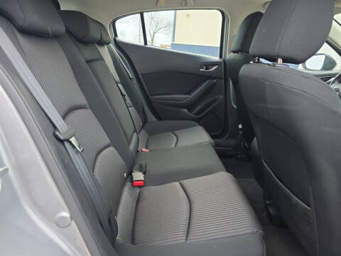 2016 Mazda MAZDA3 i Touring