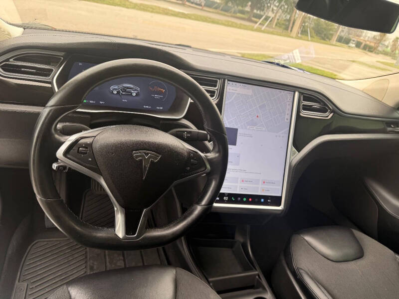 2015 Tesla Model S 85