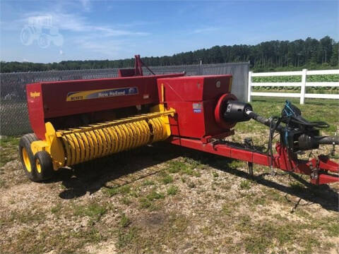 2015 New Holland BC5070 HAYLINER