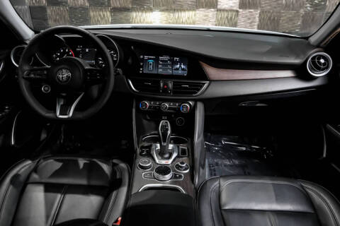 2021 Alfa Romeo Giulia