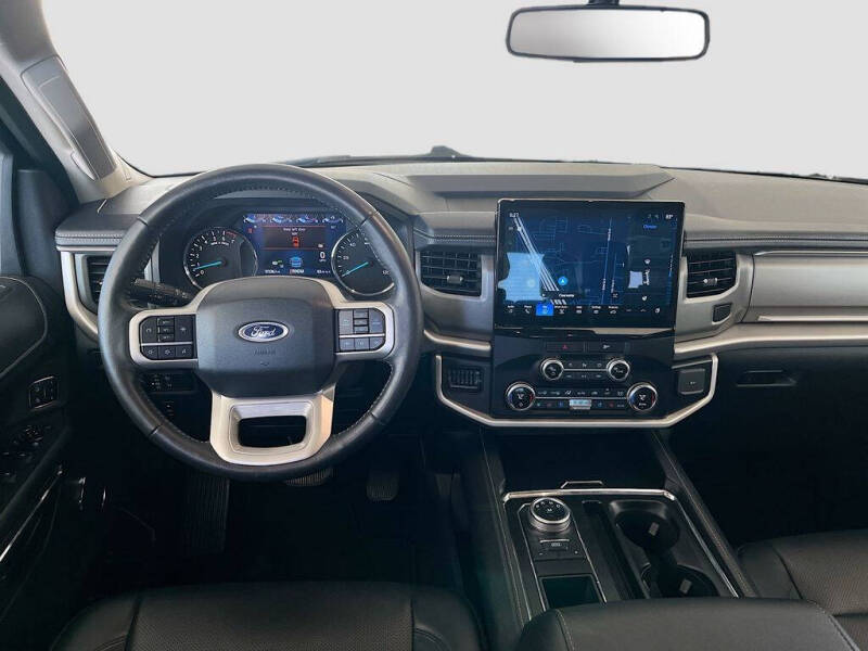 2023 Ford Expedition XLT