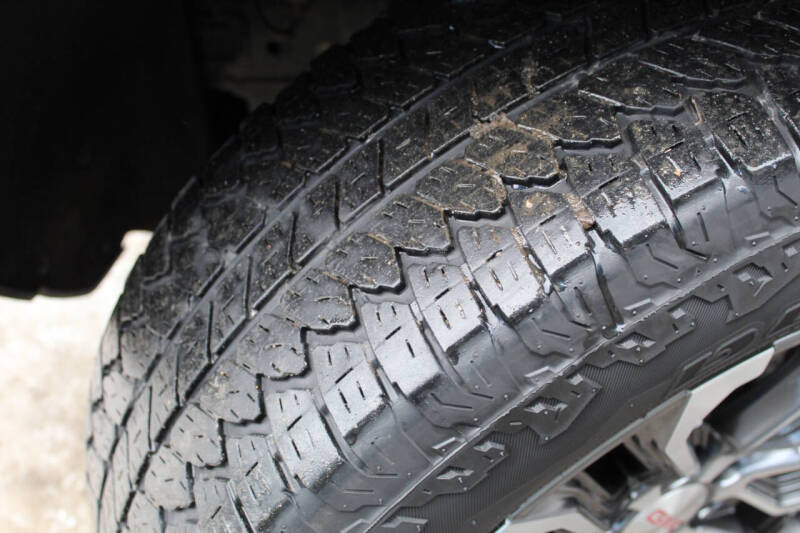 2023 GMC Canyon Denali