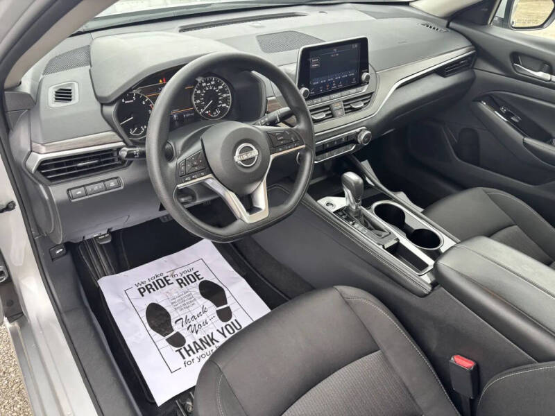 2023 Nissan Altima 2.5 SV