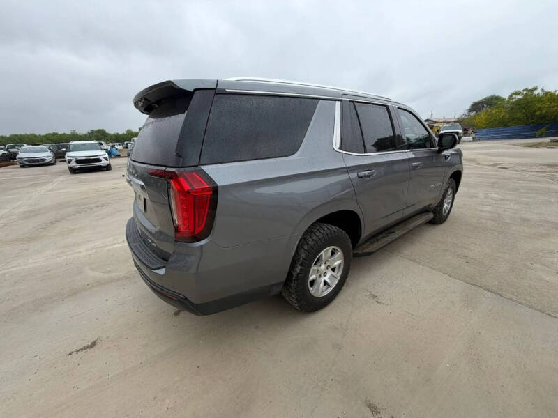 2021 GMC Yukon SLE