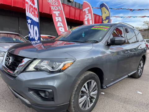 2019 Nissan Pathfinder for sale at Duke City Auto LLC in Gallup NM