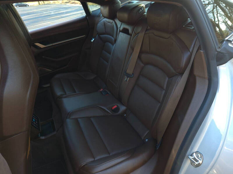 2020 Porsche Taycan Turbo