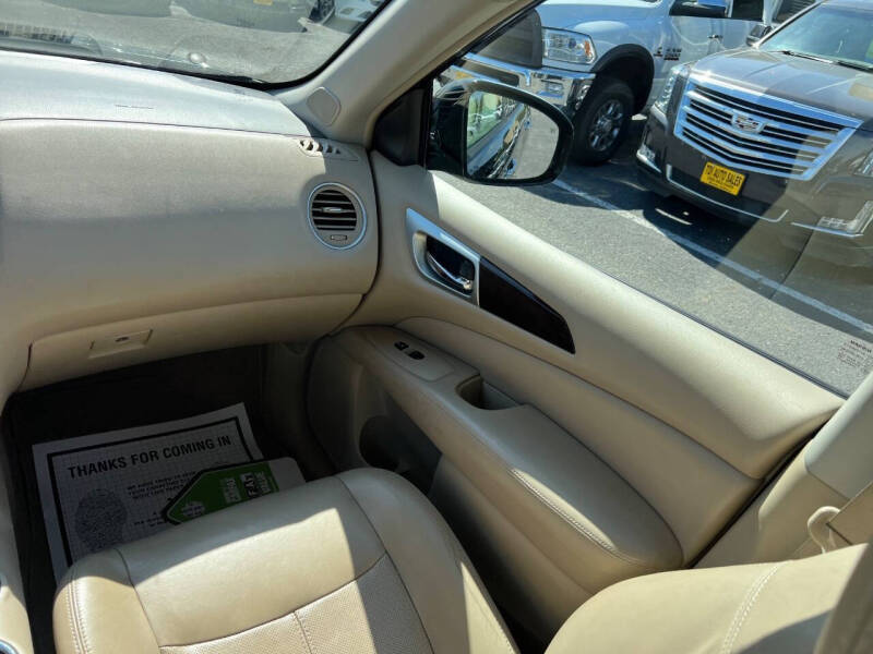 2013 Nissan Pathfinder Platinum