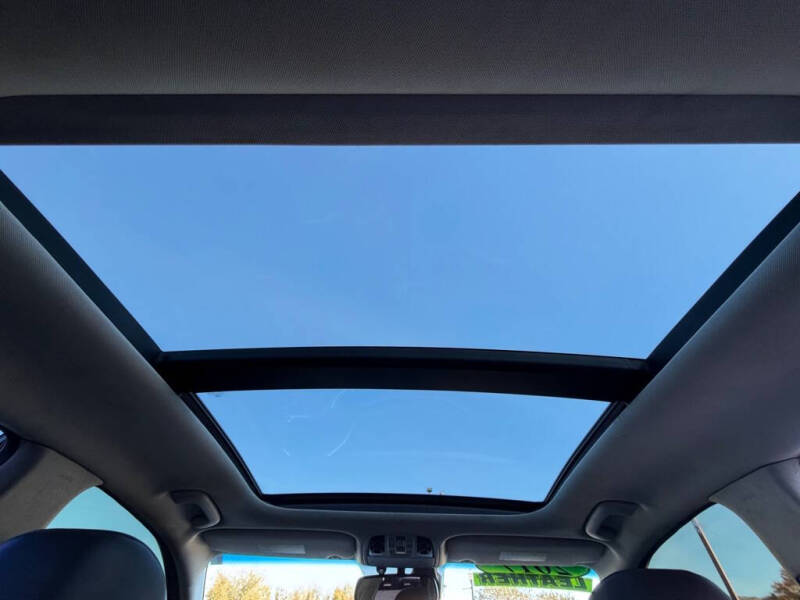 2017 Kia Cadenza Premium