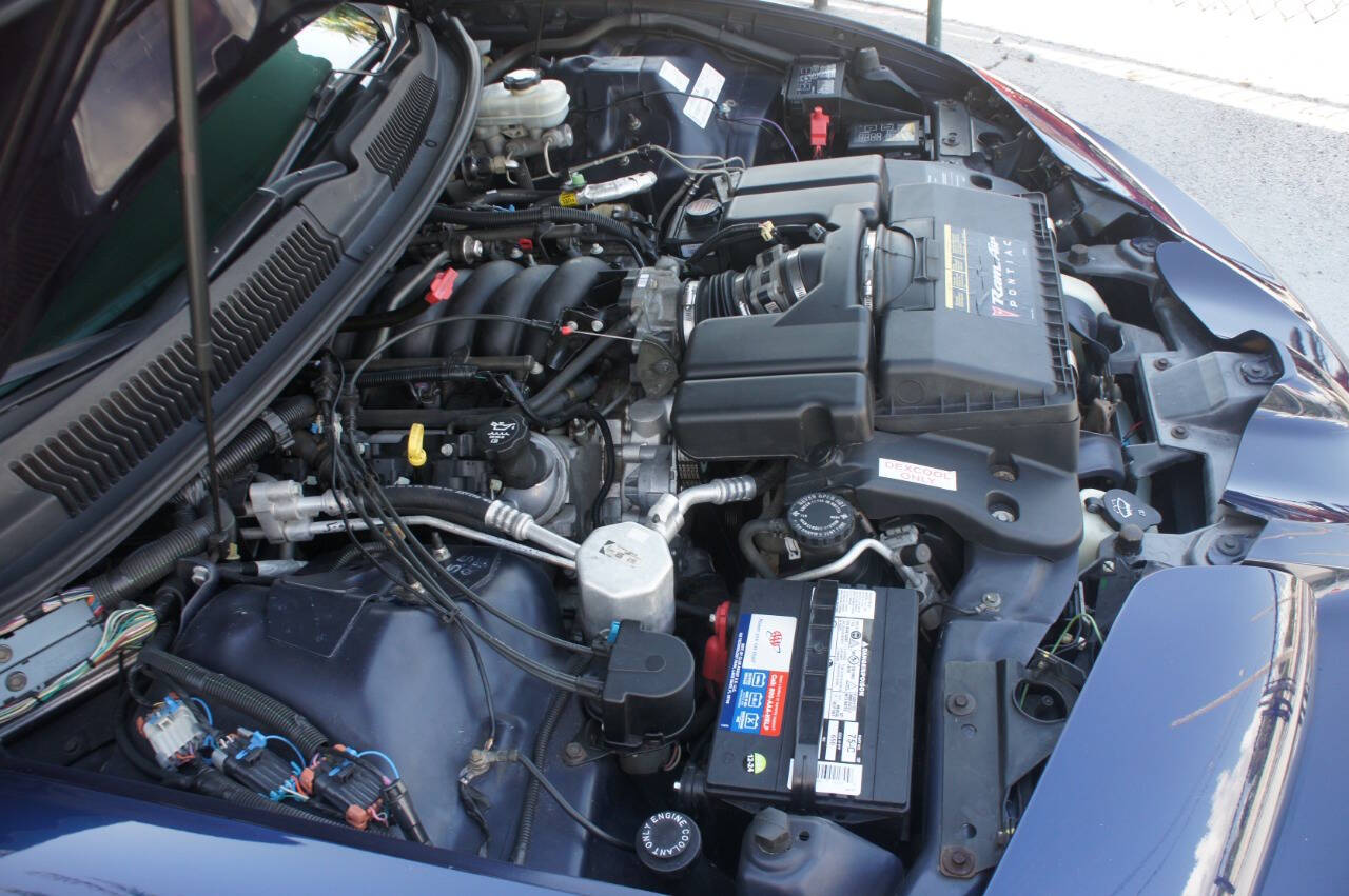 2002 Pontiac Firebird 9
