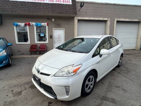 2013 Toyota Prius for sale at Global Auto Finance & Lease INC in Maywood IL